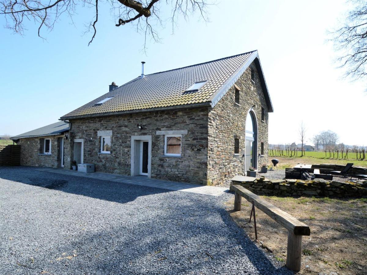 Very Spacious House With Sauna Spa And Countryside Views Gouvy Exterior photo